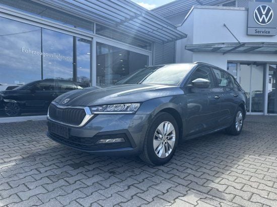 Grau Gebraucht 2021 Skoda Octavia Kombi | 16.980 € (Superpreis) - Bild 1/4