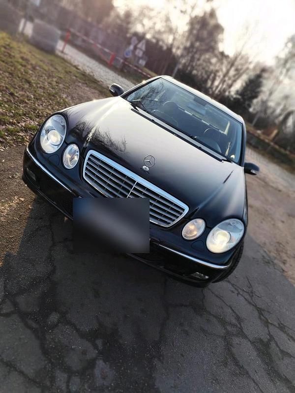 Gebraucht Mercedes E350 272 PS (200 kW) 2005 Blau Limousine