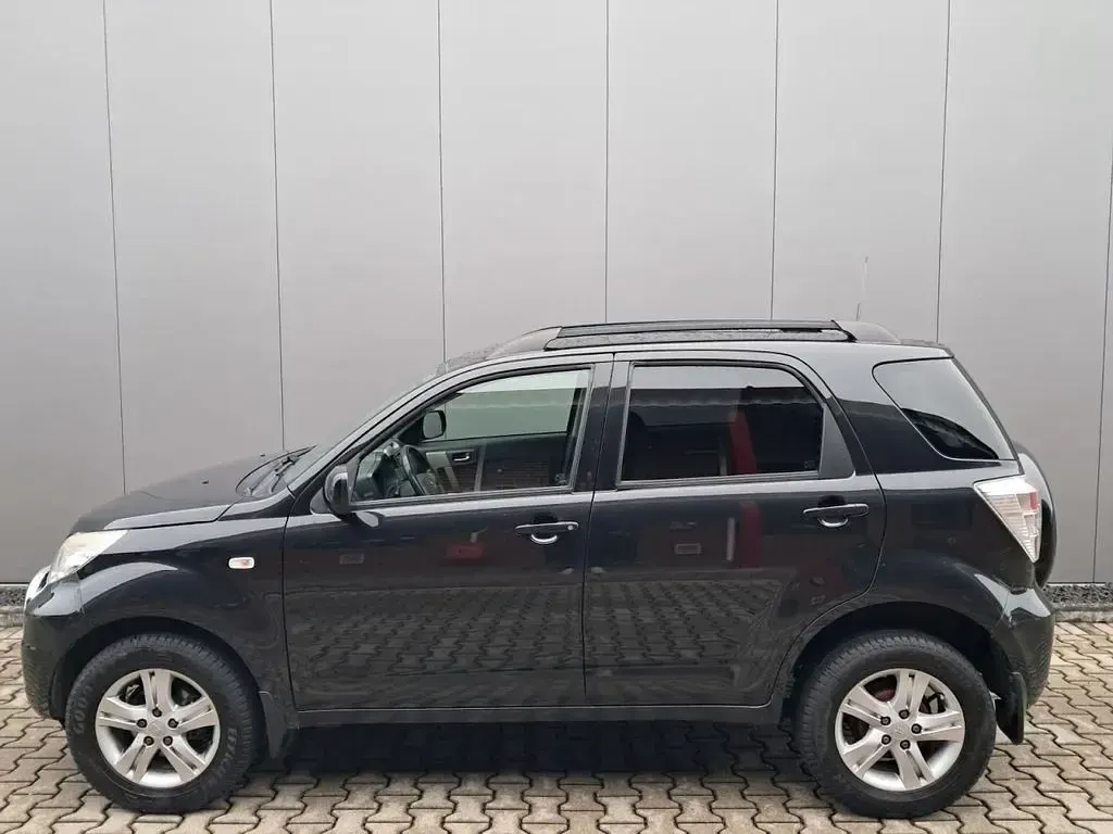 Gebraucht Daihatsu Terios 102 PS (75 kW) 2011 Schwarz SUV