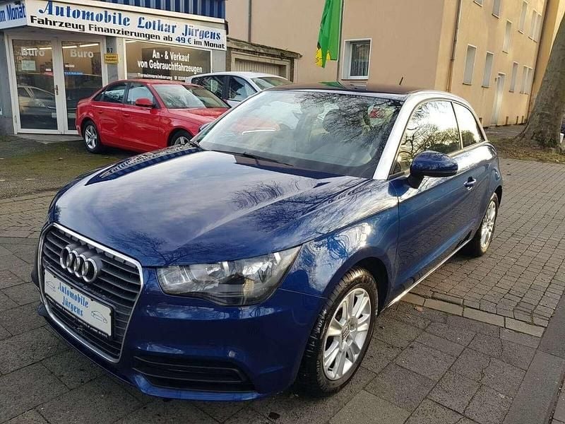 Używany Audi A1 Attraction 86 KM (63 kW) 2011 Niebieski Hatchback
