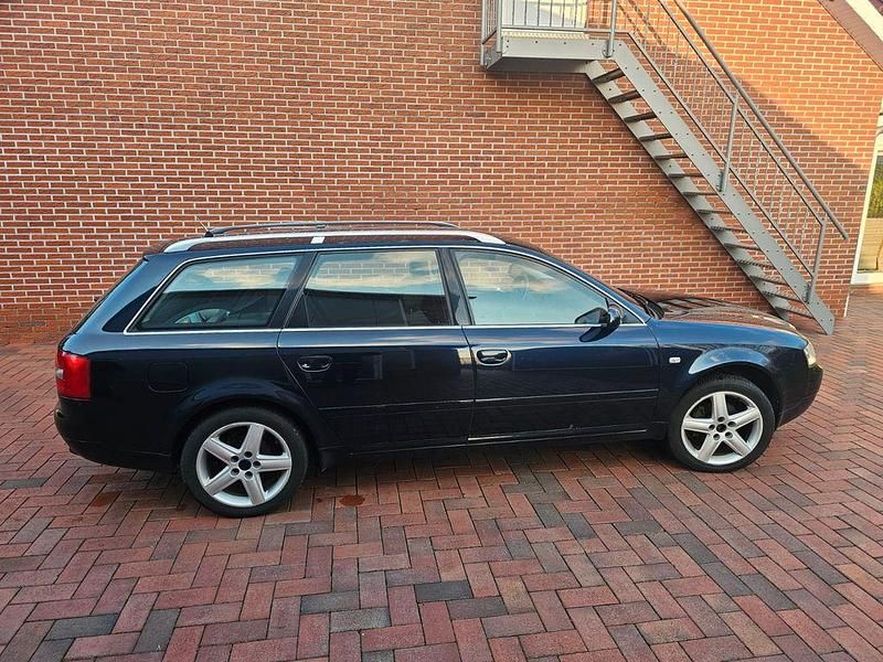 Gebraucht Audi A6 131 PS (96 kW) 2003 Grau Kombi