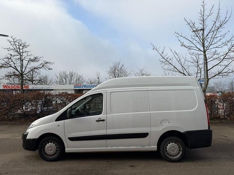Gebraucht Peugeot Expert 128 PS (94 kW) 2015 Weiß Van