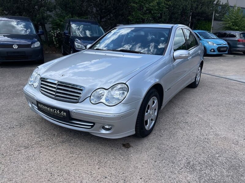 Silber Gebraucht 2007 Mercedes C180 Elegance Limousine | 5.700 € (Fairer Preis) - Bild 1/4