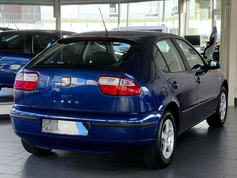 Gebraucht Seat Leon Sport 105 PS (77 kW) 2006 Blau Limousine