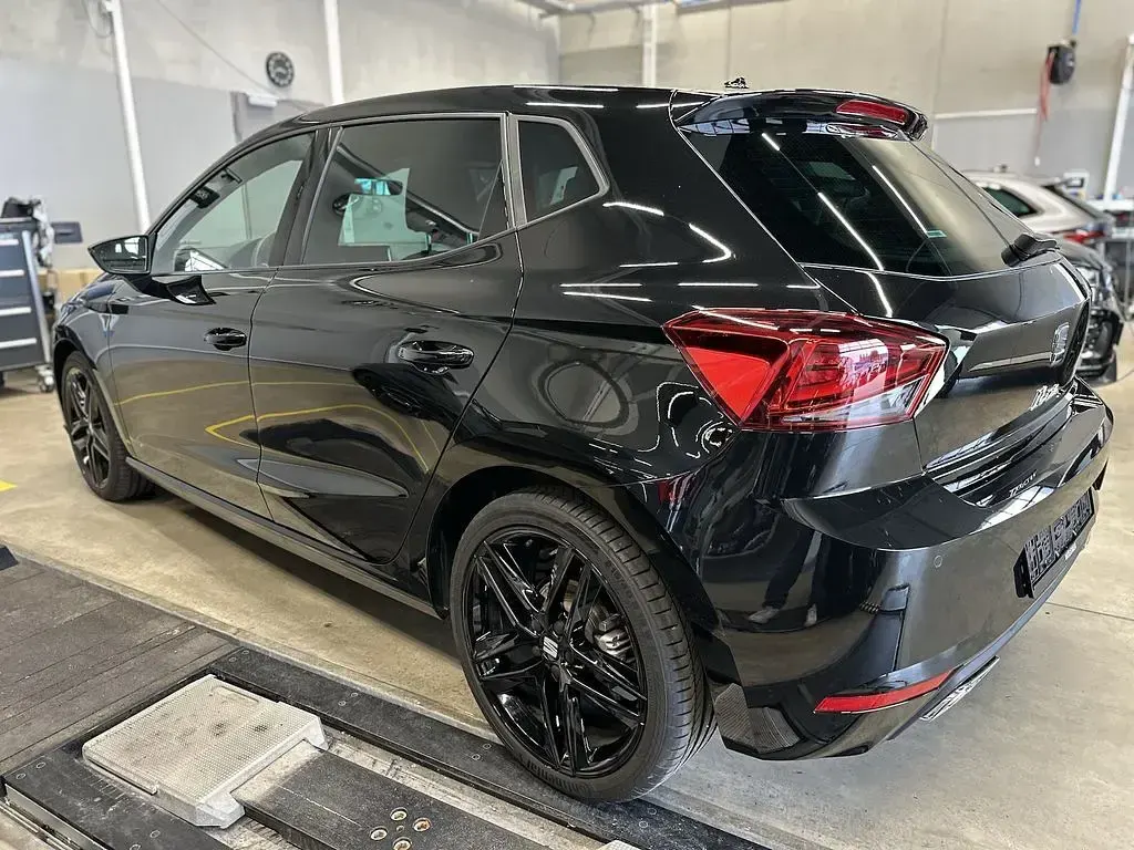 Gebraucht Seat Ibiza FR 116 PS (85 kW) 2025 Schwarz (midnight schwarz) Kleinwagen