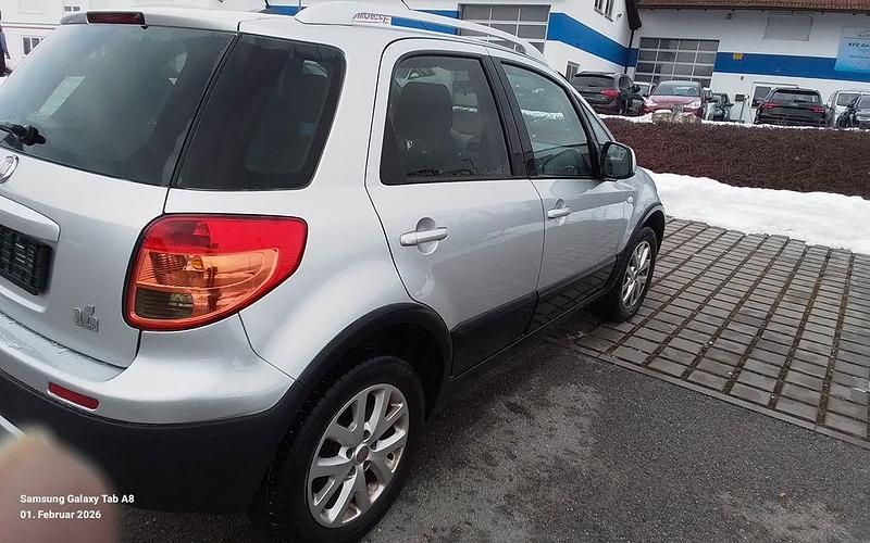 Gebraucht Fiat Sedici Easy 120 PS (88 kW) 2010 Silber SUV