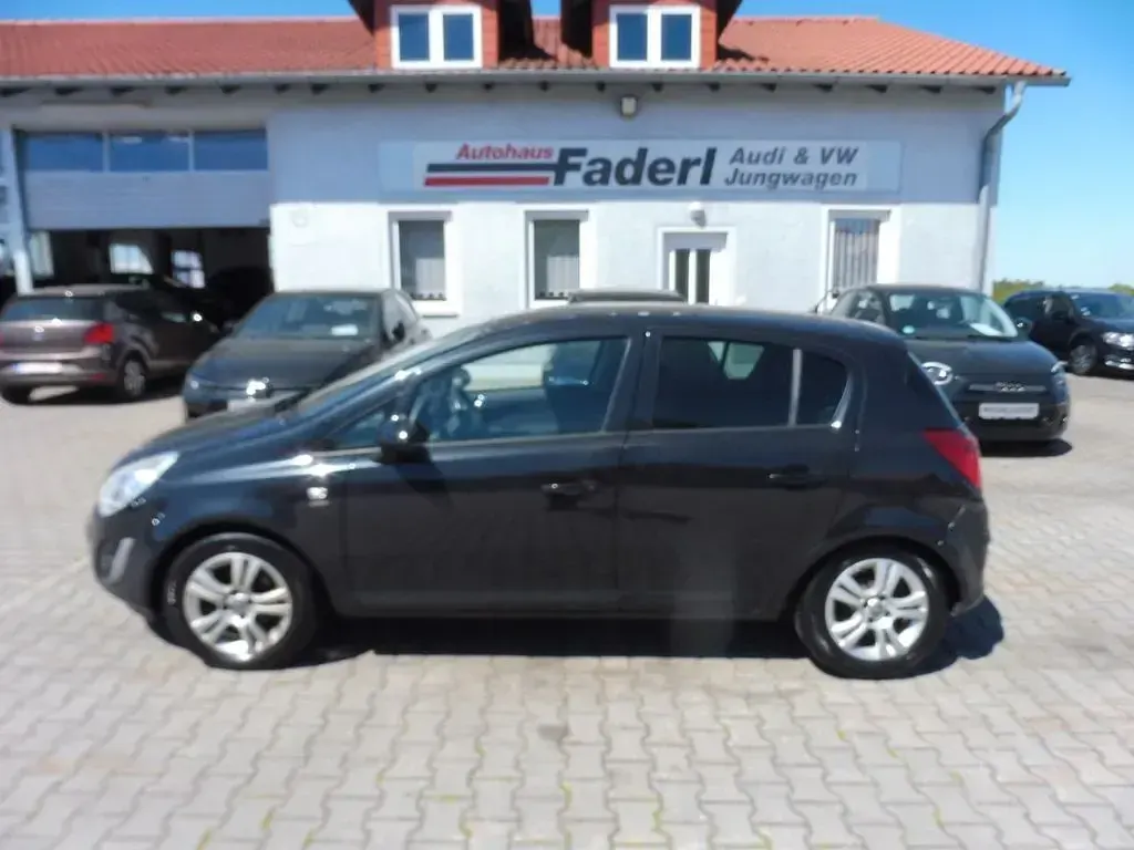 Gebraucht Opel Corsa Active 101 PS (74 kW) 2013 Schwarz Kleinwagen