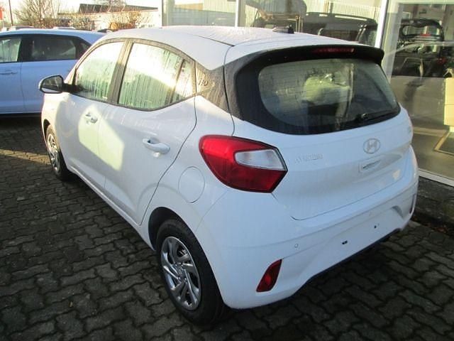 Gebraucht Hyundai i10 Select 63 PS (46 kW) 2024 Weiss Kleinwagen