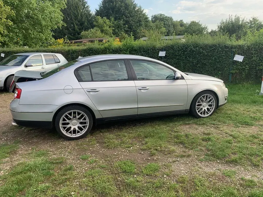 Gebraucht VW Passat Sportline 250 PS (183 kW) 2006 Silber Limousine