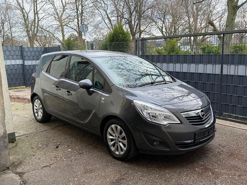 Gebraucht Opel Meriva 120 PS (88 kW) 2012 Grau Van / Kleinbus