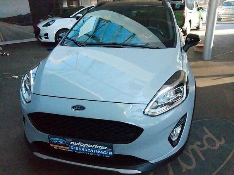 Gebraucht Ford Fiesta Active 95 PS (69 kW) 2021 Silver fox Limousine