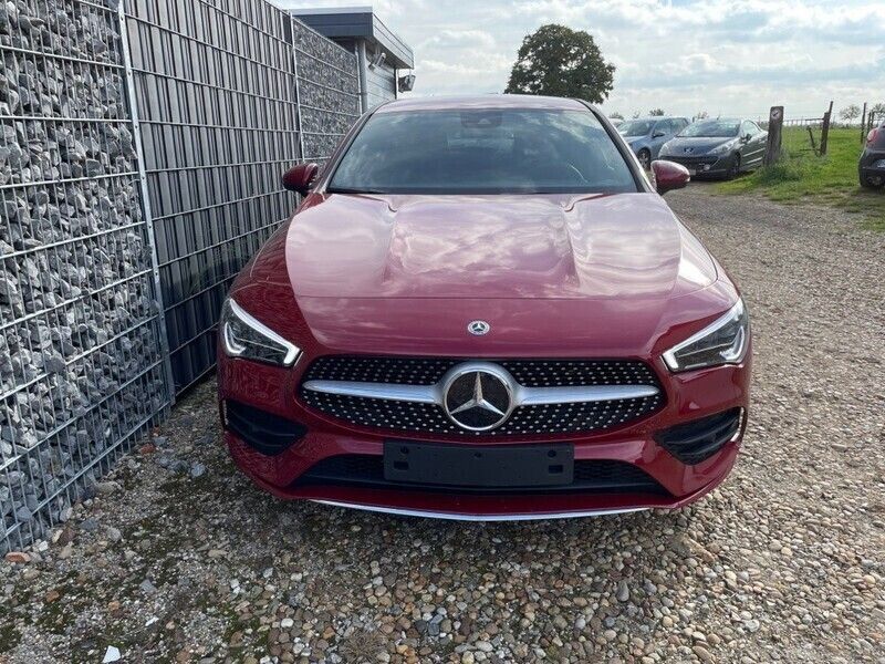 Rot Gebraucht 2022 Mercedes CLA250e Shooting Brake AMG line Kombi | 28.500 € (Guter Preis) - Bild 1/4
