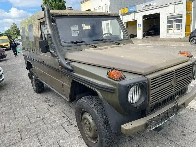 Gebraucht Mercedes G230 116 PS (85 kW) 1993 Grün SUV