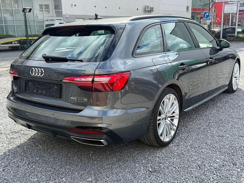 Gebraucht Audi A4 S-Line 245 PS (180 kW) 2020 Grau Kombi