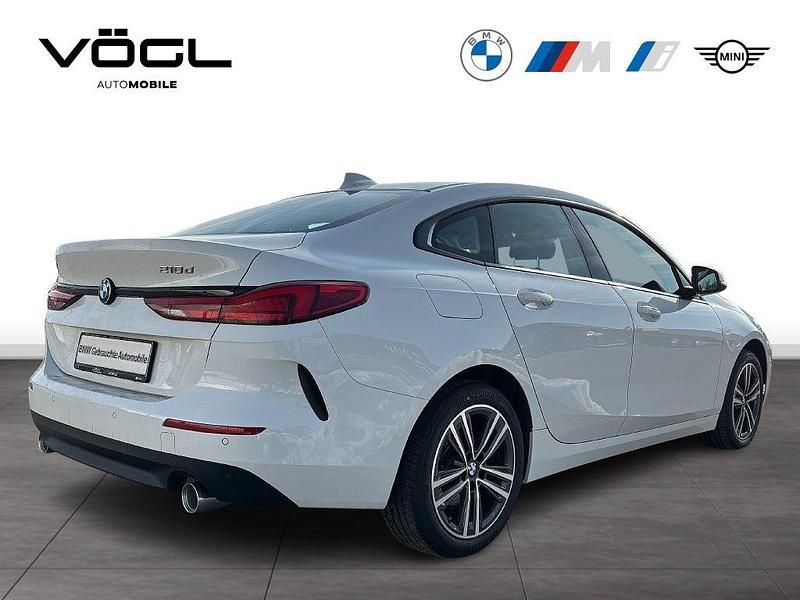 Gebraucht BMW 218 Advantage 150 PS (110 kW) 2020 Alpinweiß uni Coupé