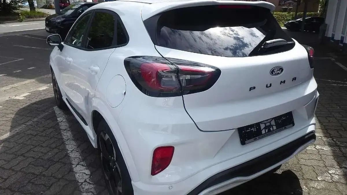 Gebraucht Ford Puma ST-Line X 155 PS (114 kW) 2024 Frostweiß SUV