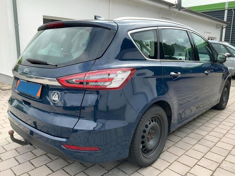 Blau Gebraucht 2021 Ford S-MAX Titanium Van / Kleinbus | 12.000 € (Superpreis) - Bild 1/2
