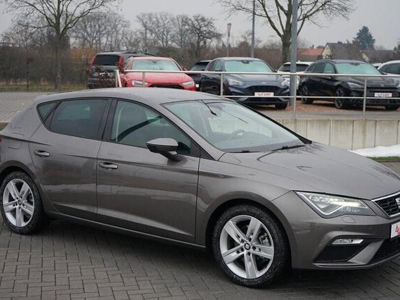 Gebraucht Seat Leon FR 180 PS (132 kW) 2017 Grau Limousine