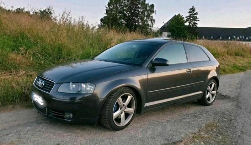 Braun Gebraucht 2004 Audi A3 Kleinwagen | 1.399 € (Fairer Preis) - Bild 1/4
