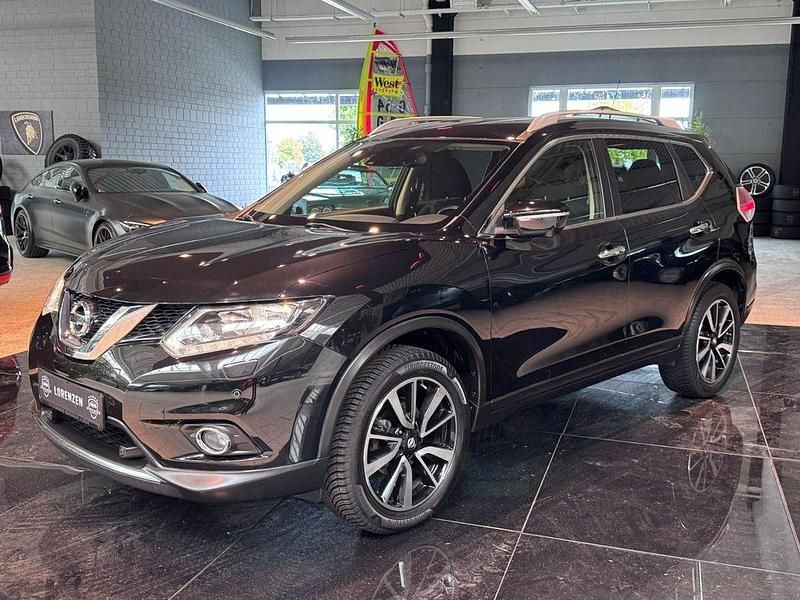 Schwarz Gebraucht 2015 Nissan X-Trail 360º SUV | 14.995 € (Teuer) - Bild 1/4