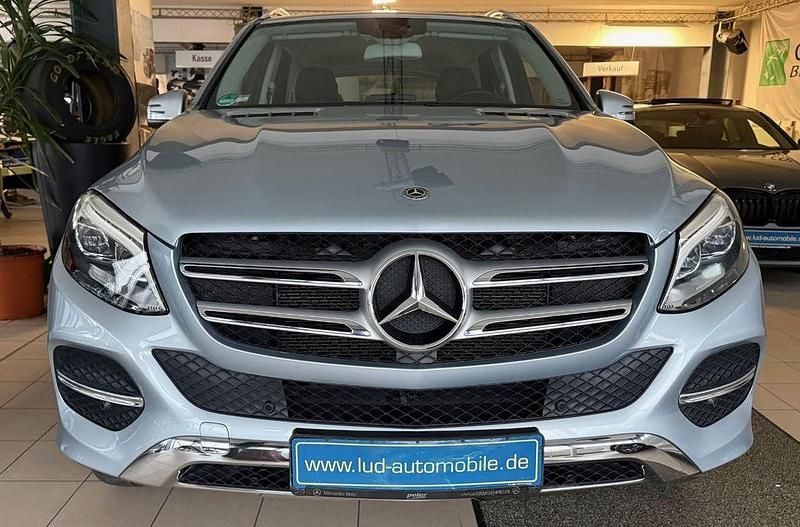 Silber Gebraucht 2017 Mercedes GLE400 SUV | 26.980 € (Guter Preis) - Bild 1/4