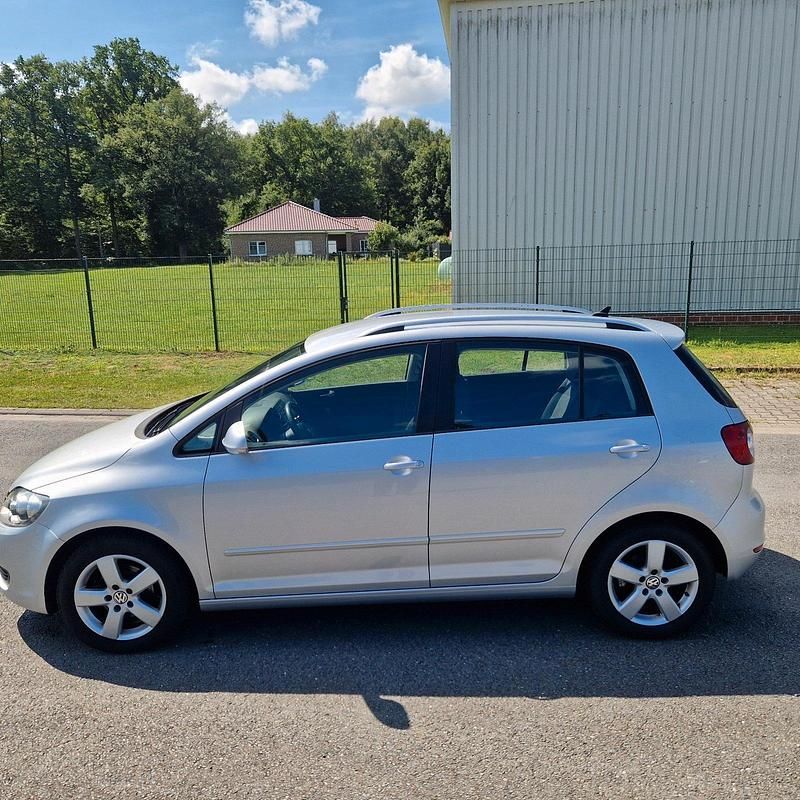 Gebraucht VW Golf VII 105 PS (77 kW) 2014 Silber Kleinwagen