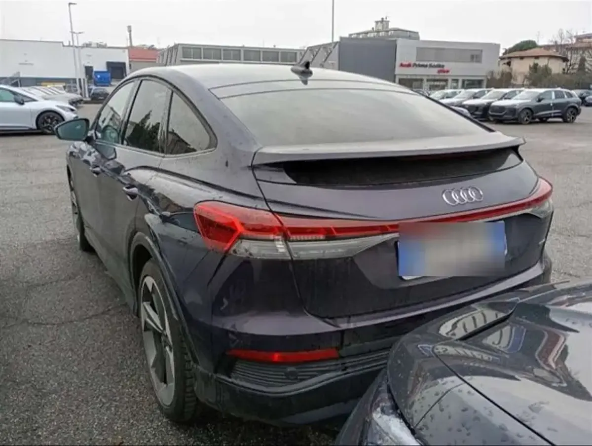 Gebraucht Audi Q4 Sportback e-tron S-Line 219 kW (299 PS) 2023 Auroraviolett metallic SUV
