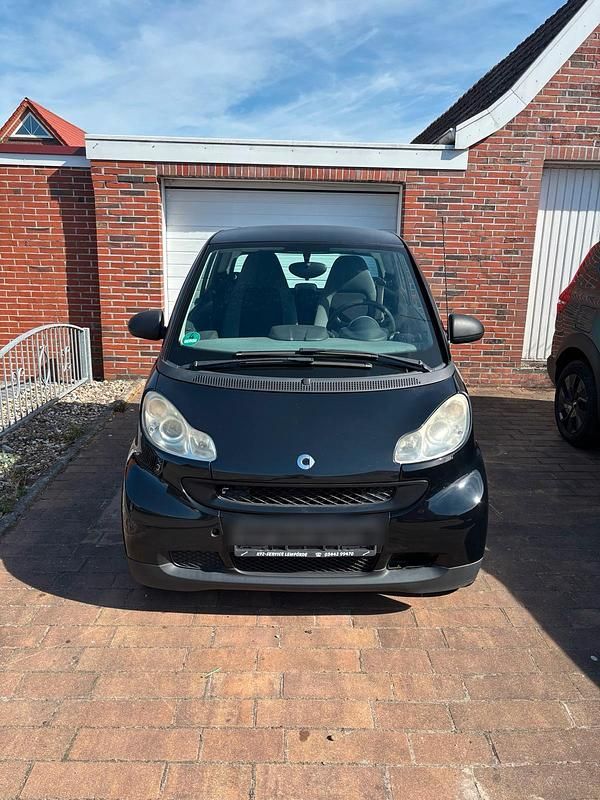 Schwarz Gebraucht 2009 Smart ForTwo Coupé Coupé | 2.200 € (Guter Preis) - Bild 1/4