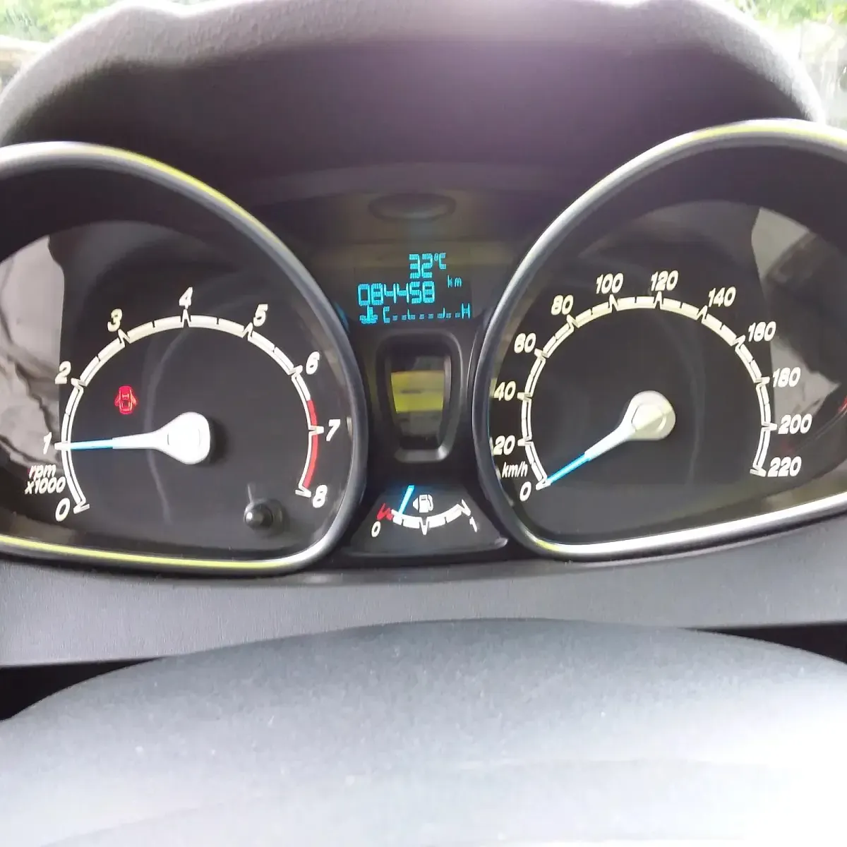Gebraucht Ford Fiesta 80 PS (58 kW) 2016 Blau Kleinwagen