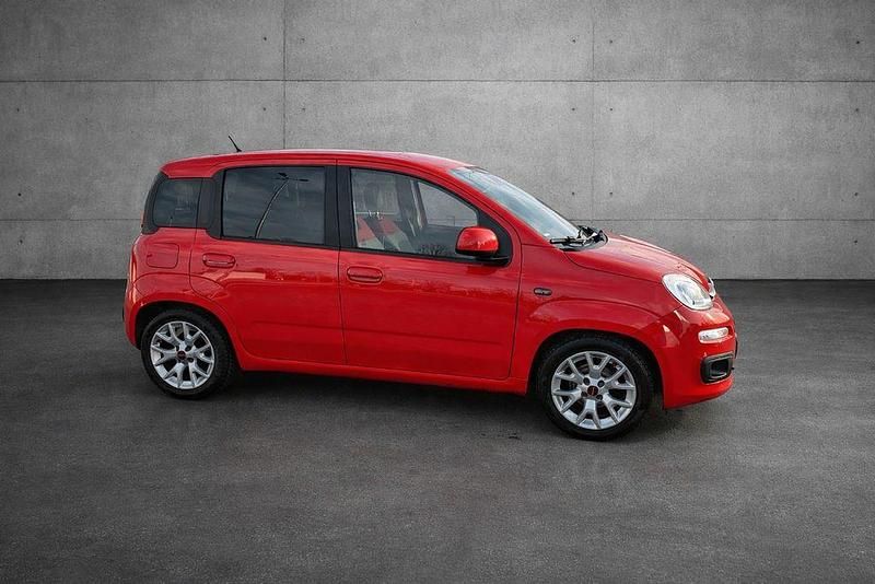 Gebraucht Fiat Panda Lounge 86 PS (63 kW) 2017 Rot Kleinwagen