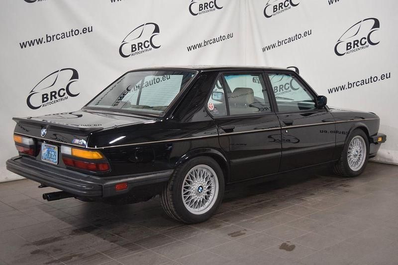 Gebraucht BMW M5 Performance 258 PS (189 kW) 1988 Schwarz Limousine