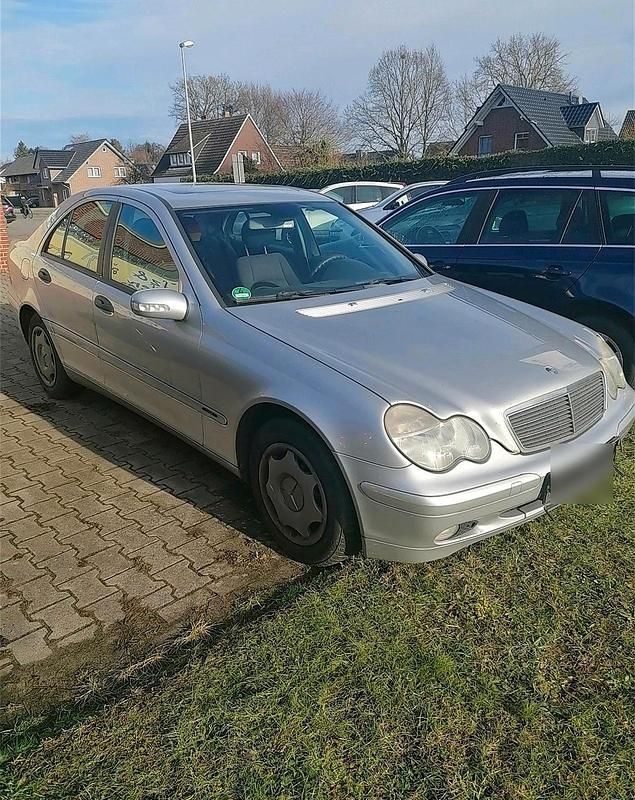 Gebraucht Mercedes C180 143 PS (105 kW) 2002 Limousine