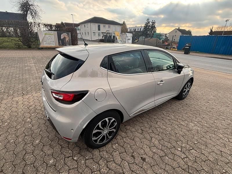 Gebraucht Renault Clio IV 118 PS (86 kW) 2017 Beige Kleinwagen