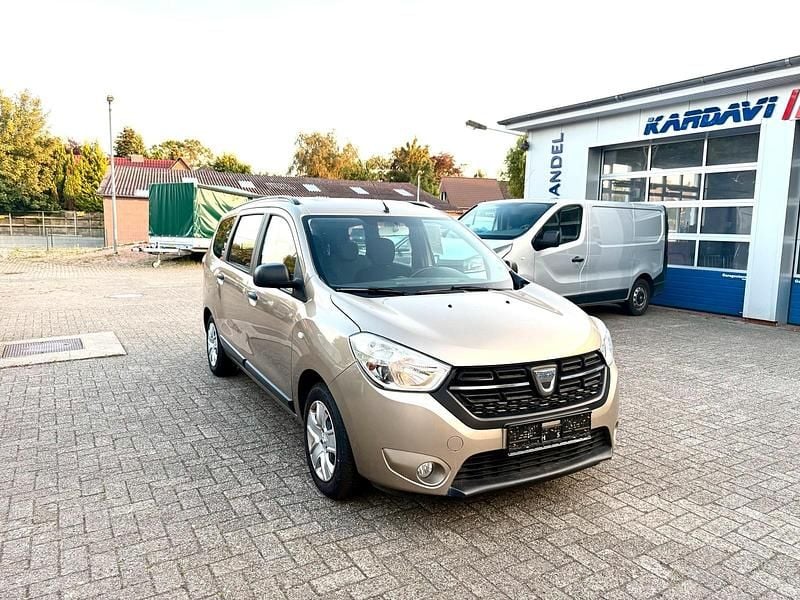 Gold Gebraucht 2019 Dacia Lodgy Comfort Van / Kleinbus | 7.500 € (Superpreis) - Bild 1/4