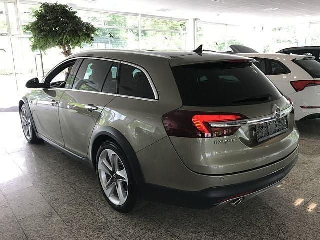 Gebraucht Opel Insignia Country Tourer 194 PS (142 kW) 2014 Gruen, metallic Kombi