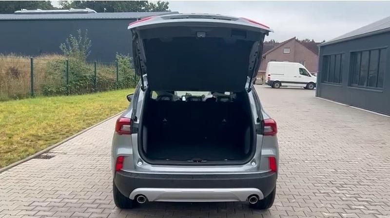 Gebraucht Ford Kuga Titanium 186 PS (136 kW) 2025 Grau SUV