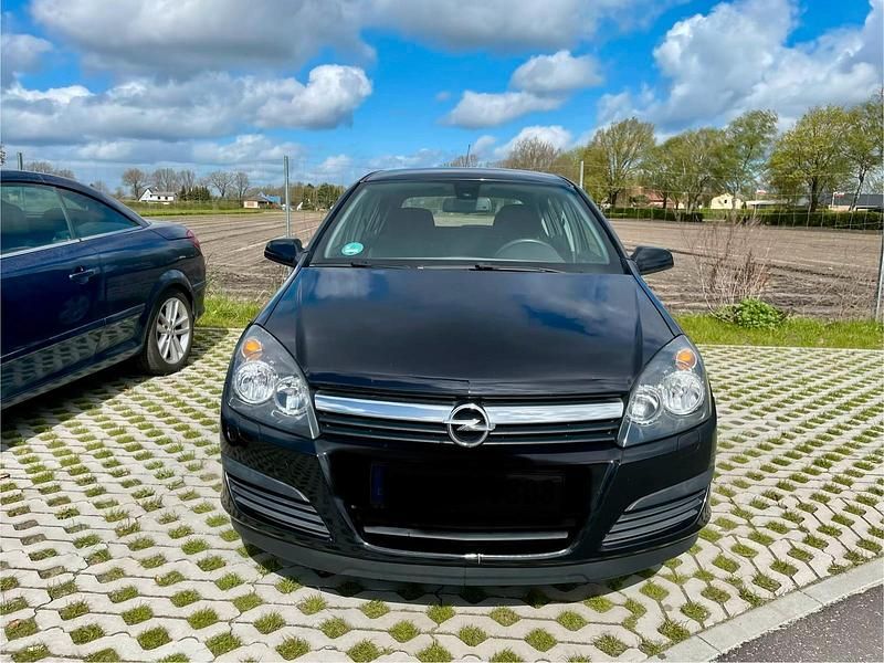 Second-hand Opel Astra 140 CP (102 kW) 2006 Negru Hatchback