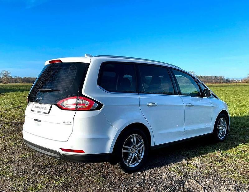 Gebraucht Ford Galaxy Titanium 190 PS (139 kW) 2022 Weiß Van / Kleinbus