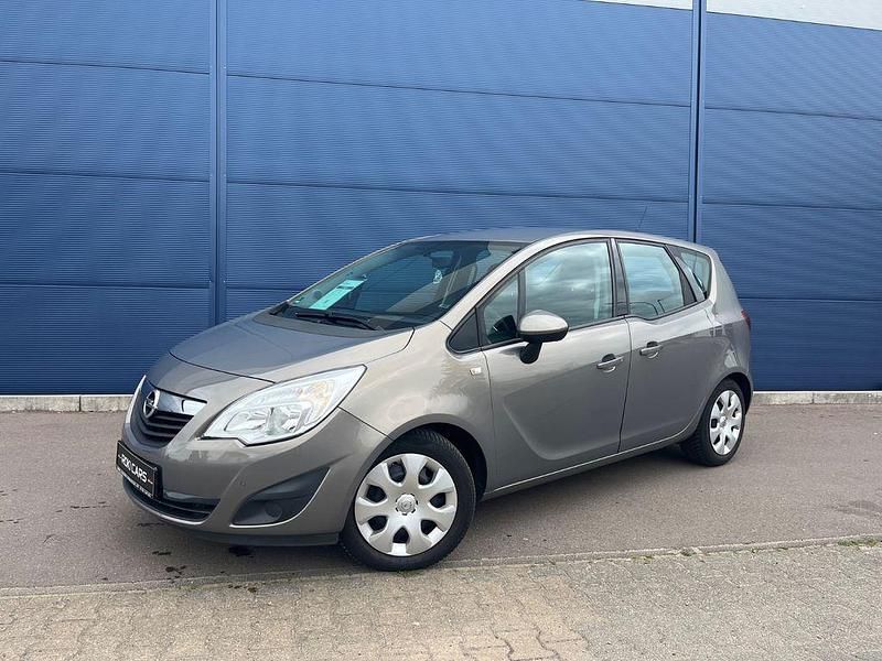 Braun Gebraucht 2011 Opel Meriva Van / Kleinbus | 5.999 € (Fairer Preis) - Bild 1/4
