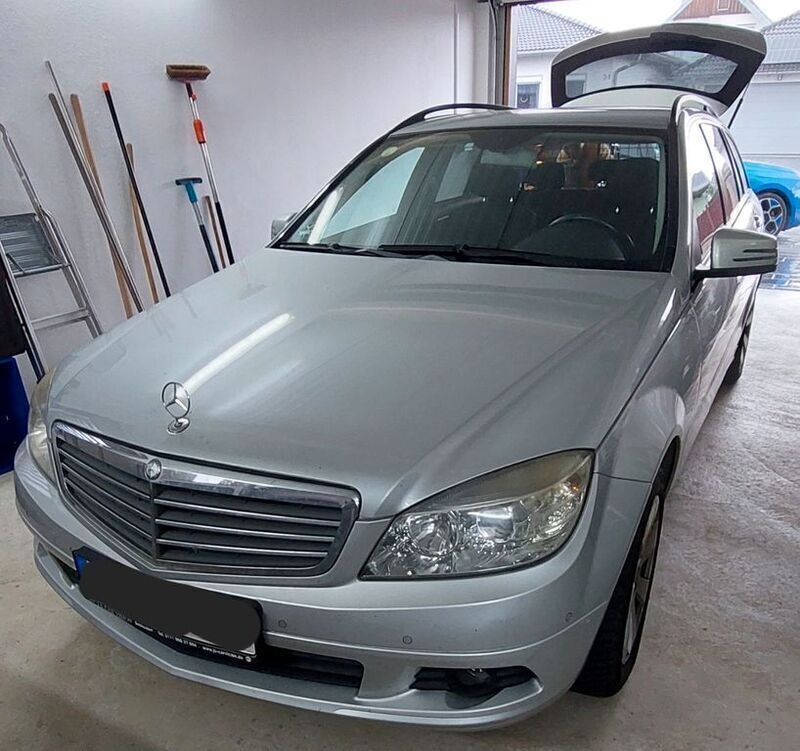 Silber Gebraucht 2010 Mercedes C200 Kombi | 2.700 € (Superpreis) - Bild 1/4