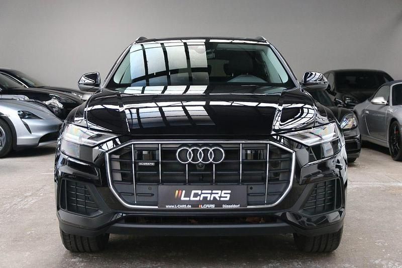 Gebraucht Audi Q8 286 PS (210 kW) 2021 Schwarz SUV