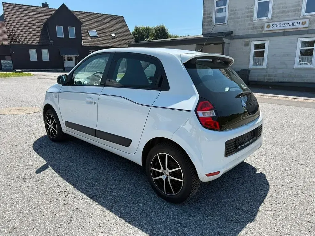 Gebraucht Renault Twingo LIMITED 69 PS (50 kW) 2017 Weiß Kleinwagen
