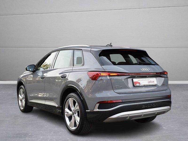 Gebraucht Audi Q4 e-tron S-Line 125 kW (170 PS) 2022 Grau SUV