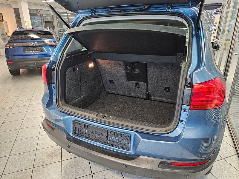 Gebraucht VW Tiguan Comfortline 110 PS (80 kW) 2012 Atlanticblueperl. SUV