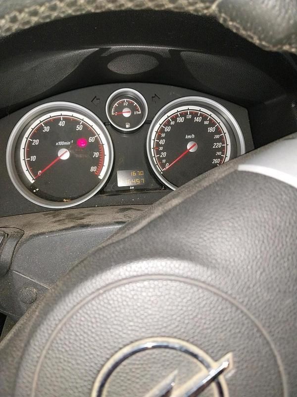 Gebraucht Opel Astra 105 PS (77 kW) 2005 Limousine