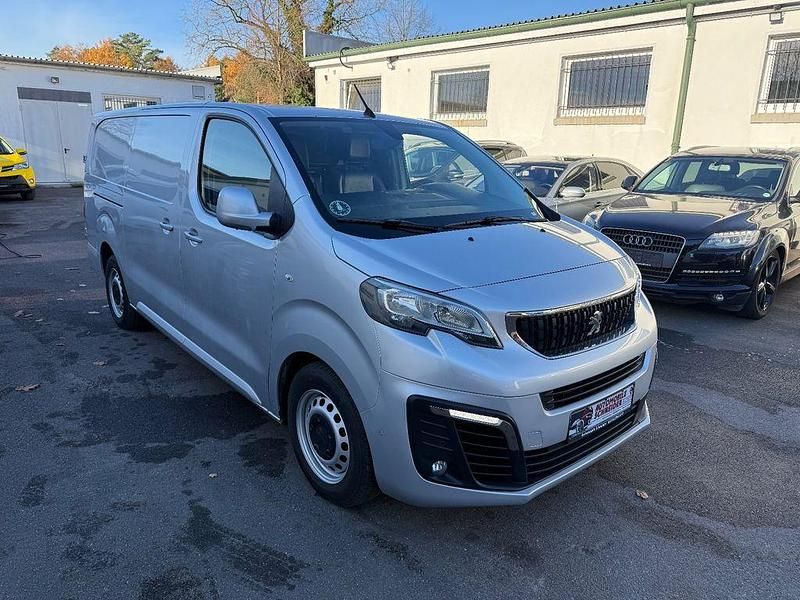 Gebraucht Peugeot Expert Premium 179 PS (131 kW) 2018 Grau Van