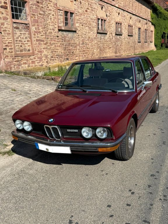 Rot Gebraucht 1975 BMW 528 Limousine | 20.000 € - Bild 1/4