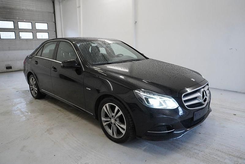 Gebraucht Mercedes E350 Edition 258 PS (189 kW) 2015 Schwarz Limousine
