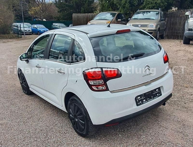 Gebraucht Citroën C3 PureTech 68 PS (50 kW) 2016 Weiß Limousine