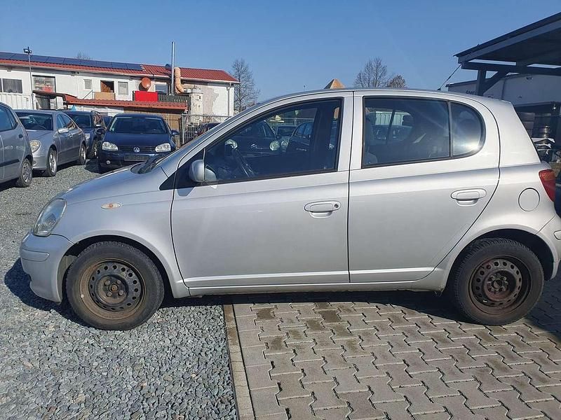 Gebraucht Toyota Yaris Sol 87 PS (63 kW) 2005 Silver mica metallic Kleinwagen